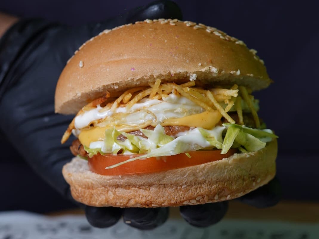 Eggxburguer + 14,99 Leve Outro Lanche